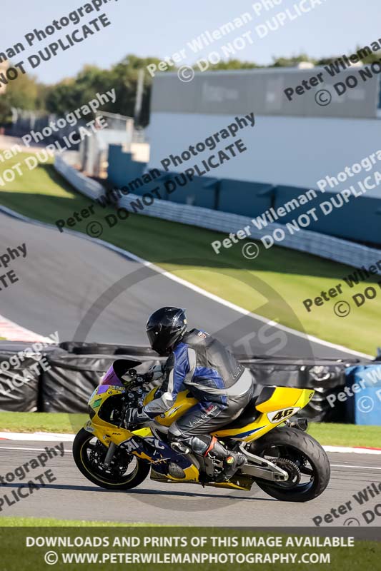 donington no limits trackday;donington park photographs;donington trackday photographs;no limits trackdays;peter wileman photography;trackday digital images;trackday photos